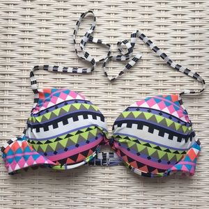 Xhilaration Underwire Bikini Top!